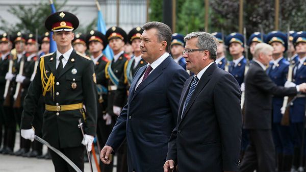 Prezydent Bronisław Komorowski oraz prezydent Ukrainy Wiktor Janukowycz