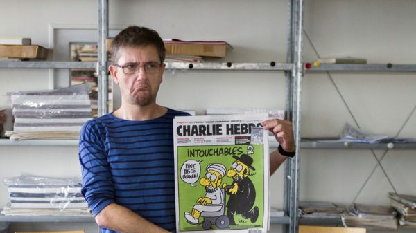 Wydawca "Charlie Hebdo" prezentuje kontrowersyjną okładkę