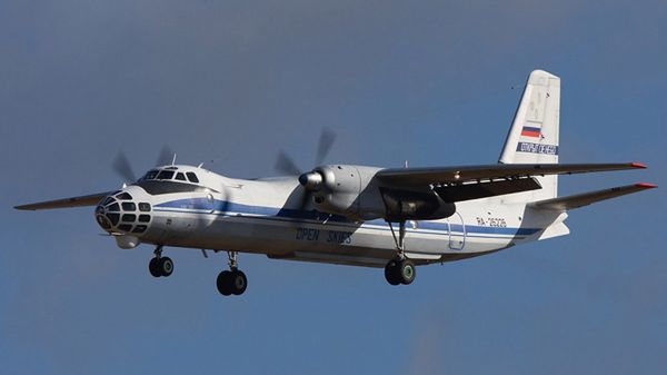 Rosyjski An-30 - maszyna tego typu wypadła z pasa lotniska w Czechach