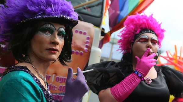 Parada Równości w Warszawie. Tegoroczna impreza odbywa się pod hasłem "Po prostu równość"