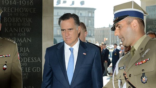 Mitt Romney przed Grobem Nieznanego Żołnierza