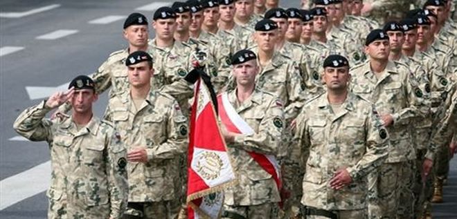 Pracodawcy: żołnierze mają za dużo przywilejów