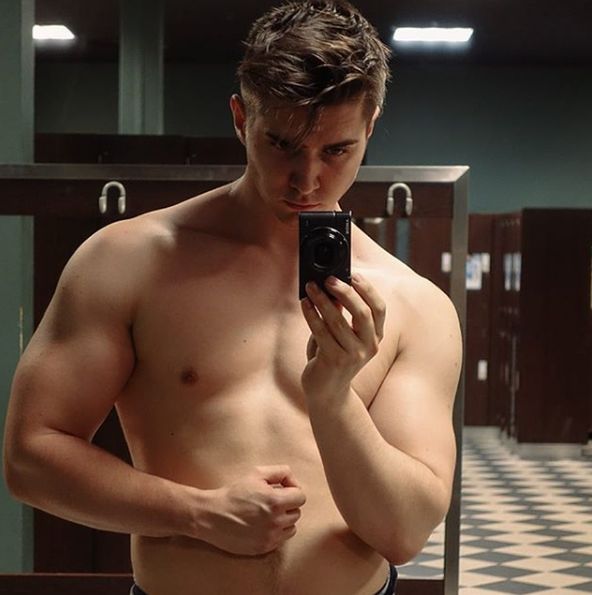 Mężczyzna zmienił się nie do poznania