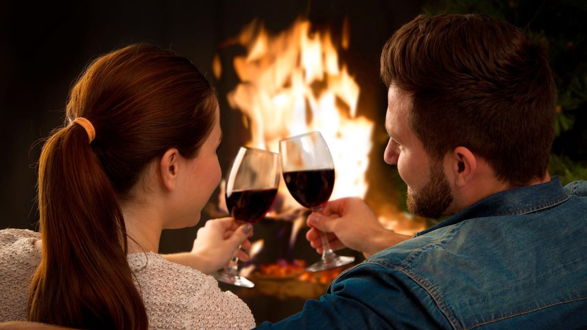 Zimą pijemy więcej alkoholu. Naukowcy wyjaśniają, dlaczego