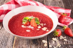 Zupa owocowa – przepis, wartości odżywcze i kalorie