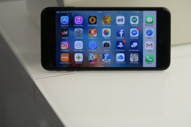 Apple naprawia błąd z aktualizacją i psującymi się ekranami