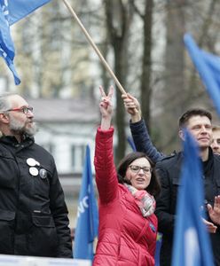 Kijowski w oświadczeniu: jak ktoś chce coś ukraść, to nie wystawia faktury