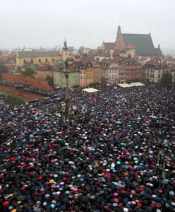"Czarny protest". Manifestacje w wielu miastach w Polsce. Ile osób wzięło udział w demonstracjach?