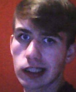 Policja poszukuje pedofila. Publikuje jego wizerunek