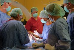 Pionierskie operacje w Olsztynie. Wybudził się 35-letni Tomasz, któremu wszczepiono stymulator mózgowy