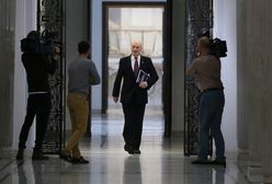 Dziennikarze "GW" wyrzuceni ze spotkania z ministrem Macierewiczem. "To jakieś kuriozum"