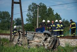 Tragedia na przejeździe - dwójka dzieci nie żyje