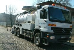 Co poznaniacy wrzucają do kanalizacji? Pieluchy, prezerwatywy, a nawet całe choinki