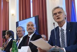 Prof. Kazimierz Nowaczyk na spotkaniu w gimnazjum. Szkoła i BCK nic o tym nie wiedziały