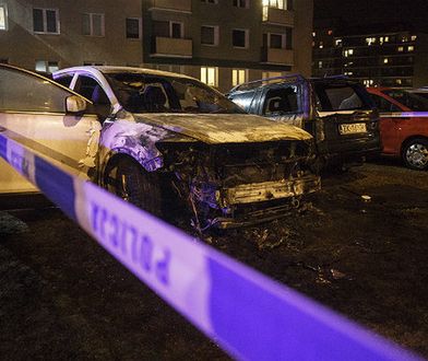 Gdańscy policjanci zatrzymali podpalacza aut. 18-latek przyznał się do winy