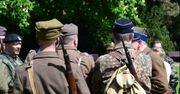 Aktorzy w dawnych mundurach. Rekonstrukcje to ciągle spora atrakcja