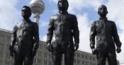 Edward Snowden, Chelsea Manning i Julian Assange doczekali się pomnika. Zasłużyli?