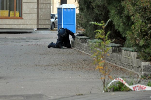 Ewakuacja w centrum Gorzowa. Granat na ławce