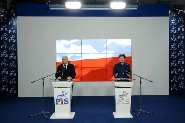 Niemieckie media o nowym rządzie w Polsce. Antoni Macierewicz na cenzurowanym