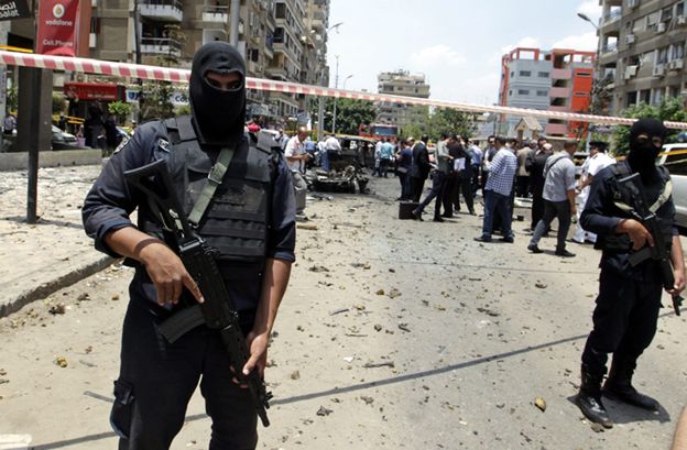 Atak islamistów na Półwyspie Synaj w Egipcie. Co najmniej 35 zabitych