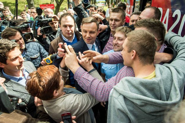 Zwycięski sondaż dla Andrzeja Dudy. Jest reakcja PO