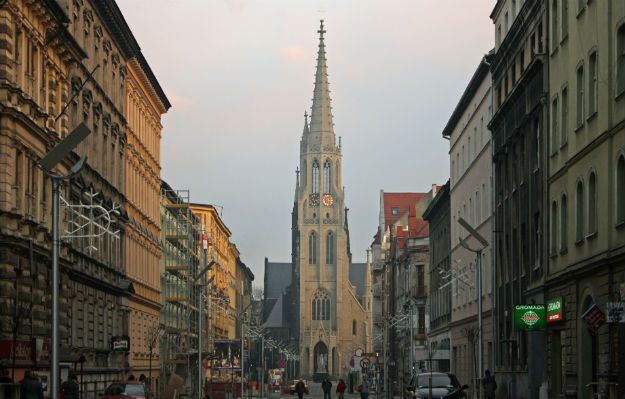 Cichy protest restauratorów na ul. Mariackiej w Katowicach. Proboszcz interweniował w UM?