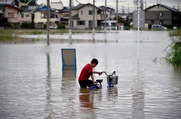 25 osób zaginionych po powodzi na wschodzie Japonii