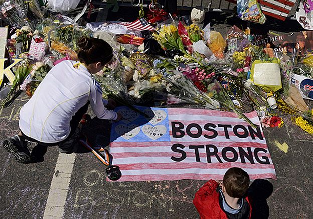 Zaostrzone środki bezpieczeństwa przed maratonem w Bostonie