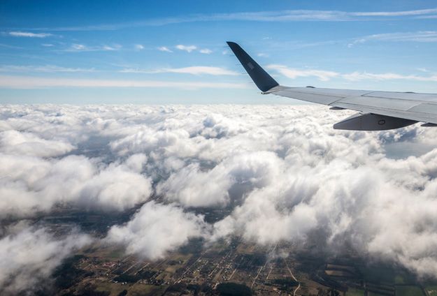 Awaryjne lądowanie w Irlandii. Samolot wpadł w silne turbulencje