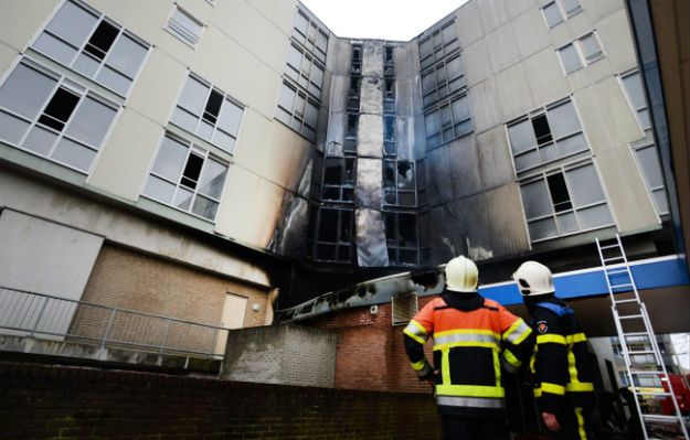 Pożar budynku mieszkalnego w Holandii. 40 osób rannych
