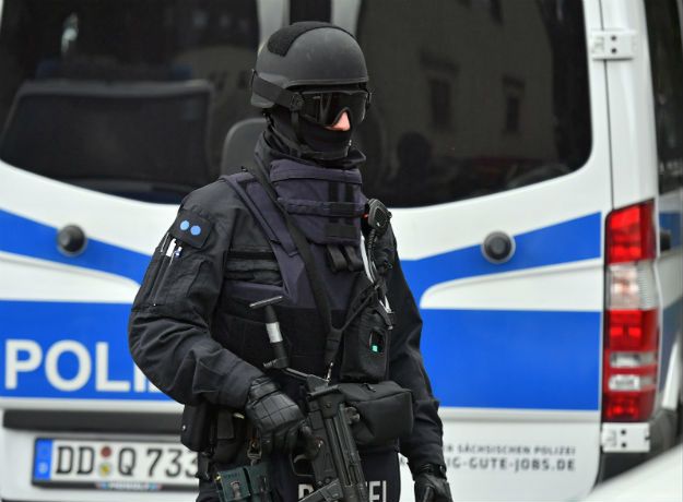 Policyjna akcja przeciwko islamistom w Niemczech