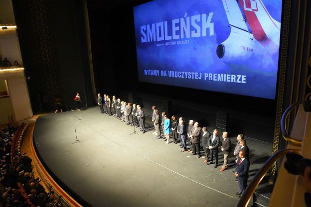 Ambasador RP: pokaz "Smoleńska" w innym terminie