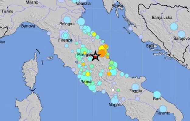 Silne trzęsienie ziemi we Włoszech. Trzy osoby wydobyte spod gruzów