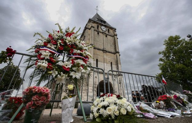 Śledztwo po zabójstwie francuskiego księdza. Aresztowano dwóch podejrzanych