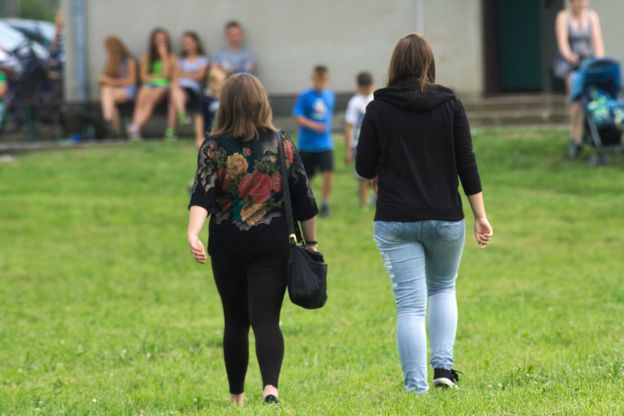 Psycholog: gimnazjum wyzwala u dziecka działania autodestrukcyjne. Eksperci o reformie edukacji