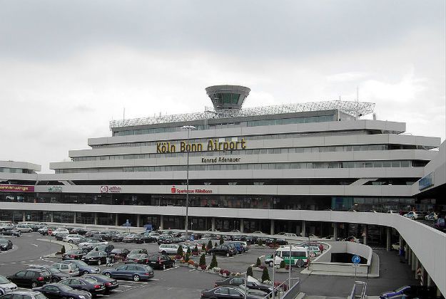 Ewakuacja terminalu na lotnisku Kolonia-Bonn. Mężczyzna ominął kontrolę bezpieczeństwa