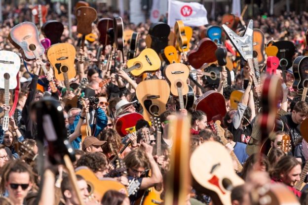 Gitarowy Rekord Guinnessa pobity we Wrocławiu