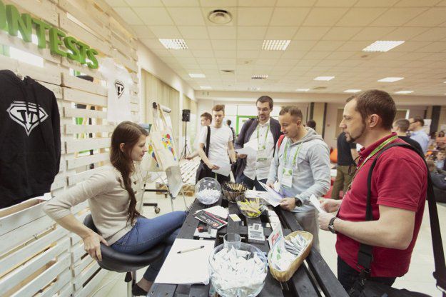 Najbardziej interdyscyplinarne programistyczne wydarzenie roku - Festiwal 4Developers