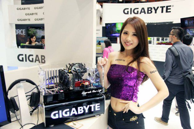 Gigabyte na Computex 2015 - nowe karty i cosplayerki