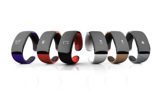 Smartwatch z funkcją alarmującą