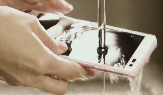 Kyocera Digno Rafre - smartfon odporny na mydło