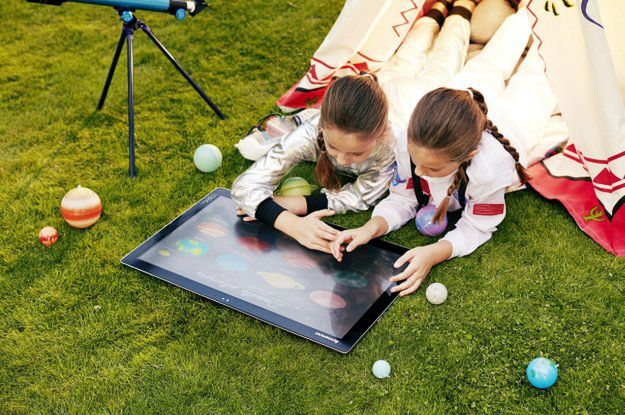 Nowe komputery Lenovo YOGA z Windows 10