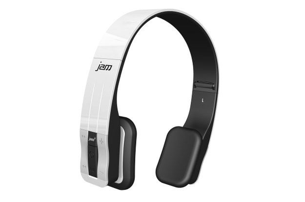 HMDX wchodzi do Polski