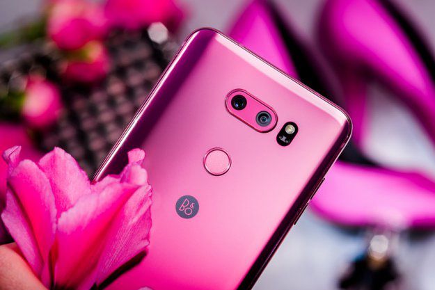 LG V40 z pięcioma aparatami?