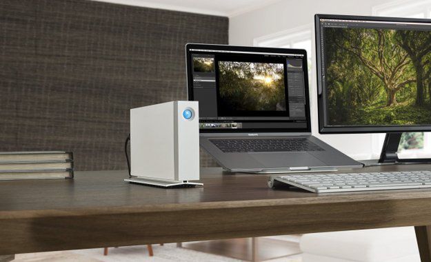 Superszybki dysk stacjonarny d2 z Thunderbolt 3