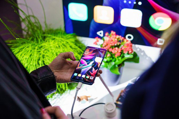 Huawei startuje z usługą Blockchain Service (BCS)