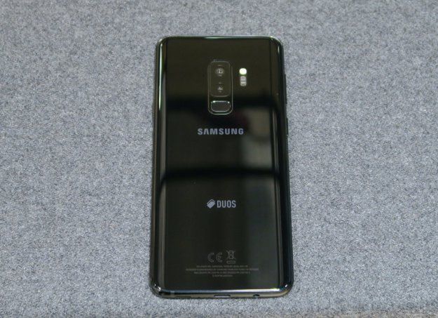 Samsung również zrezygnuje z złącza w telefonach?