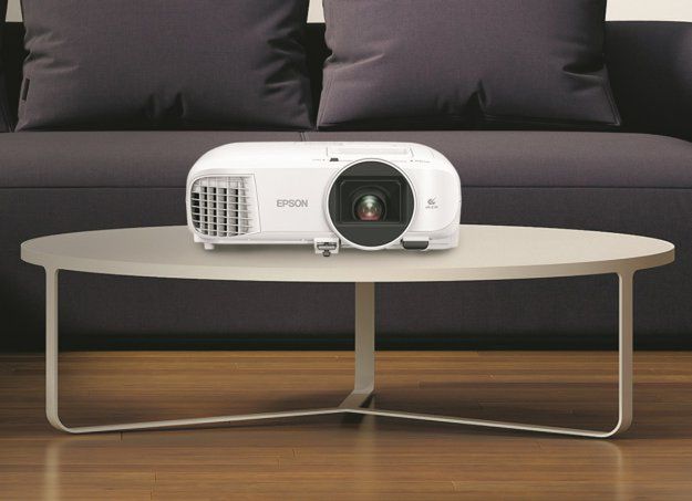 Epson EH-TW5700 Android TV - świetna alternatywa dla telewizora
