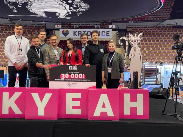 Bards.ai z Wrocławia zwycięzcą HackYeah 2021