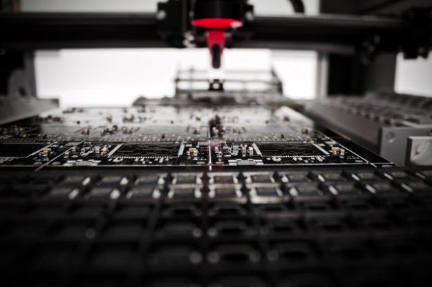 Bosch przeznaczy 400 milionów euro na produkcję chipów